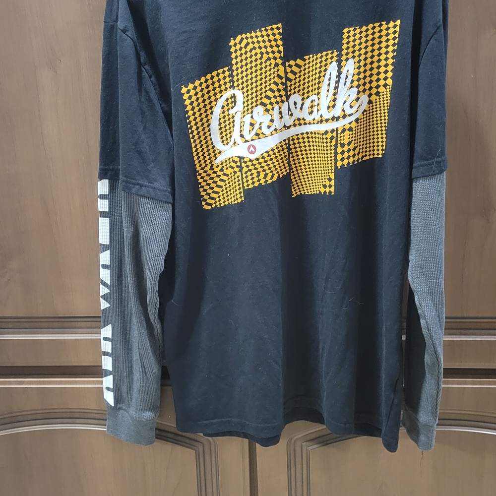 Airwalk Black and Yellow Long Sleeve Shirt